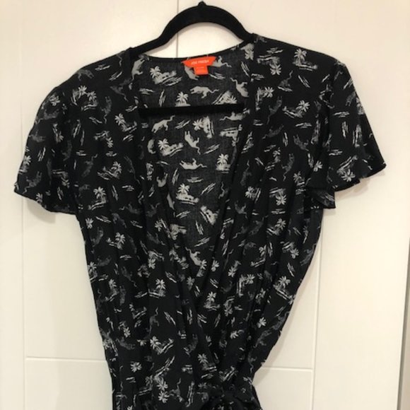Joe Fresh Printed Wrap top - Picture 1 of 5